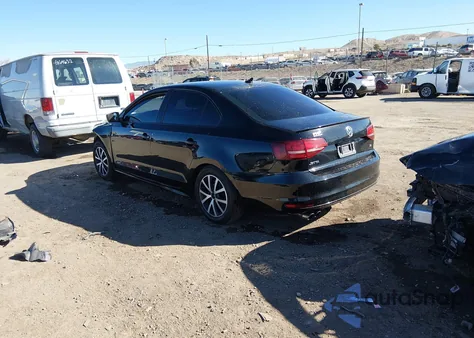 2016 Volkswagen Jetta 1.8T Sport z USA, uszkodzony, nr VIN 3VWD17AJ5GM233665